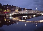 Irlande : Dublin Ha'penny Bridge wallpaper