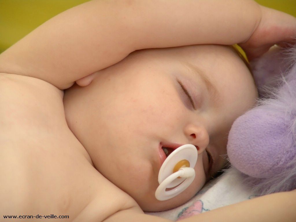 http://www.fond-ecran.net/fonds/bebe_023.jpg