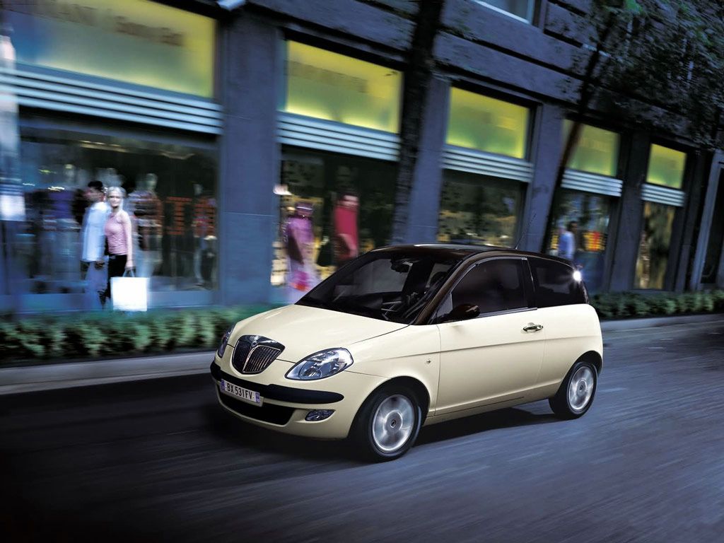 Lancia Ypsilon B-Kini fond ecran Lancia Ypsilon B-Kini