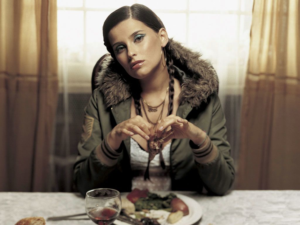 Nelly Furtado fond ecran Nelly Furtado