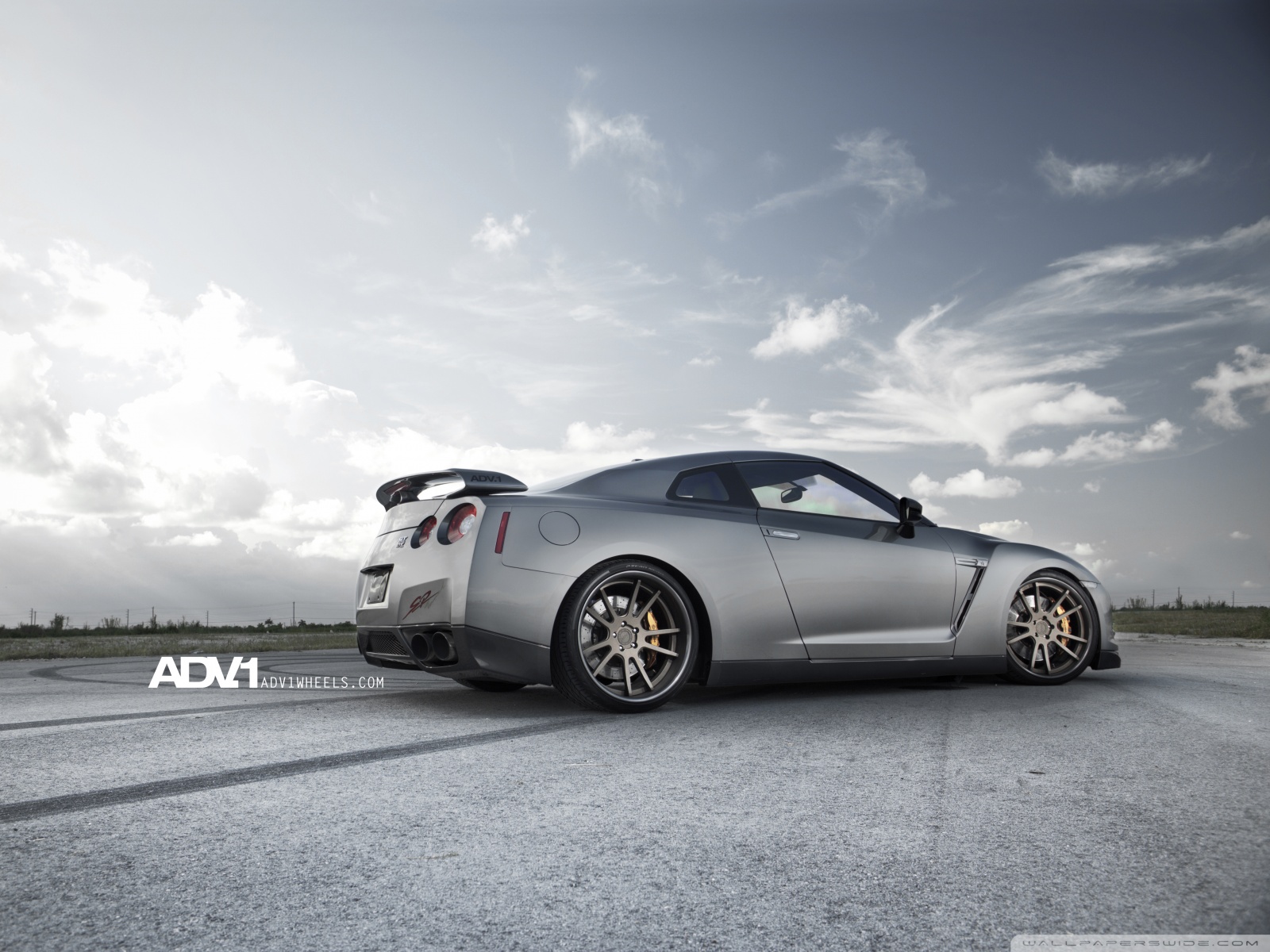 ADV 1 Nissan GTR R35 fond ecran ADV 1 Nissan GTR R35