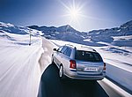 fond ecran  Toyota Avensis