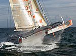 fond ecran trimaran orange